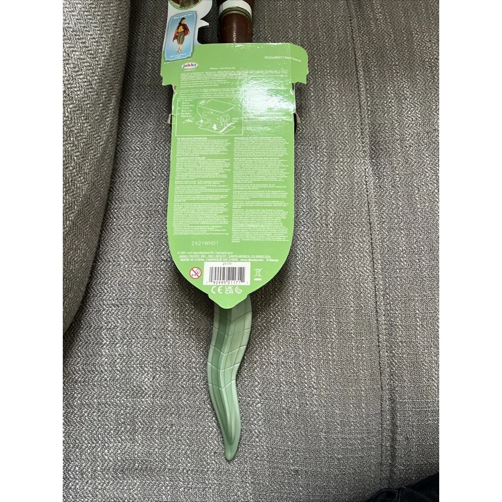 Disney's Raya and the Last Dragon Feature Blade Light Up Sword Kids Toy NWT